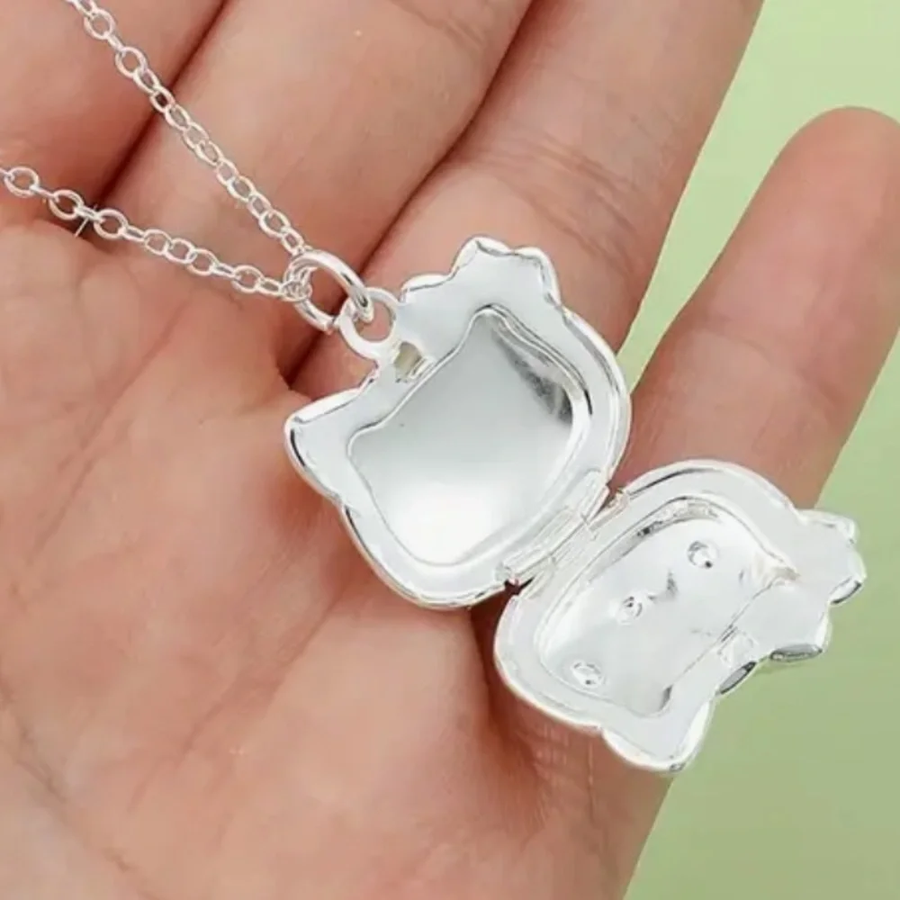 Hello Kitty Jewelry Set - Picture 5 of 5